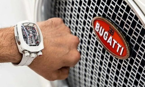 [FOTO/VIDEO] Američki kolekcionar automobila se počastio unikatnim ručnim satom Bugatti Chiron vrijednim 2 milijuna eura
