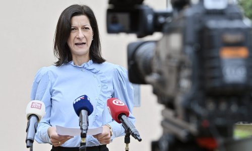 Gradonačelnica Petrinje tvrdi da građani mogu dobiti predujam za samoobnovu