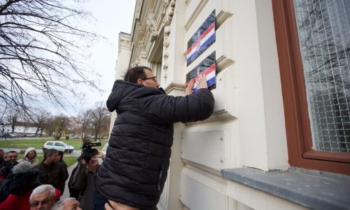 Ukinuta dvojezičnost u Vukovaru, ćirilica prestala biti ravnopravno pismo