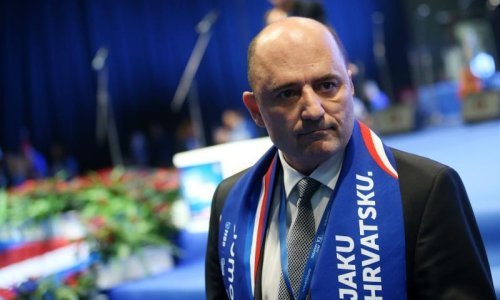 Milijan Brkić : Što su Novosti? Tjednik? Čiji je to tjednik?