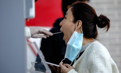 Britanija i Francuska posljednje u nizu država koje uvode mjere za putnike iz Kine