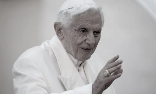 Umro bivši papa Benedikt XVI.