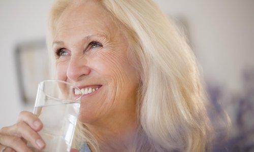 Je li obična voda uvijek i najbolji način za rehidraciju organizma?
