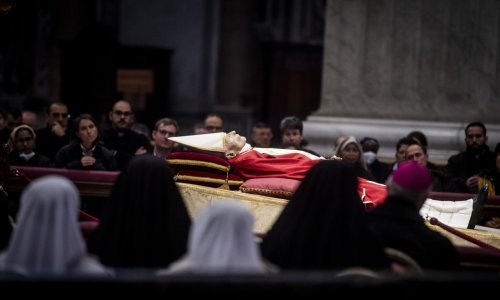 Ispunjena mu želja: Vatikan otkrio gdje će biti pokopan bivši papa Benedikt XVI.