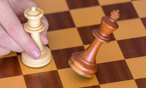 Iranska šahistica upozorena da se ne vraća u Iran nakon natjecanja bez hidžaba