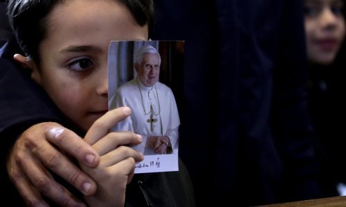 Papa Benedikt je bio pod istragom kao suučesnik u aferi seksualnog zlostavljanja