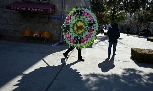Kamion se zabio u ožalošćene pred krematorijem u Kini, 17 poginulih