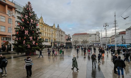 Na Trgu bana Jelačića pretučen muškarac, završio u bolnici