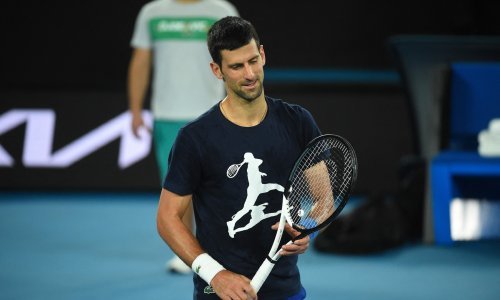 Prošle godine Novaka Đokovića su deportirali iako nije bio zaražen, a sada će dozvoliti nastup igračima sa koronavirusom