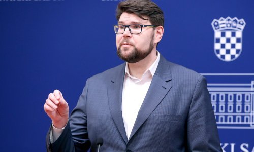 Grbin: Odlazak Paladine je nužnost jer nije napravio ništa. Kočničar za sve prijedloge je Plenković