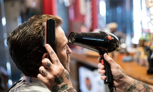 Frizeri očajni: 'Propast ćemo, od 100 eura ostane nam pet!'