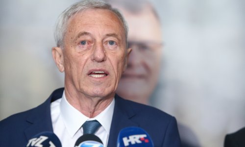 Častio djelatnike bolnice u kojoj je ležao: Podignuta optužnica protiv dugogodišnjeg zagrebačkog župana Stjepana Kožića