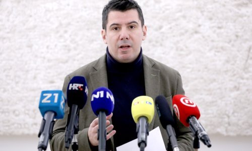 Grmoja traži objavu sporazuma banaka i Vlade o kreditima u švicarskim francima: Oštećeno je 55 tisuća hrvatskih obitelji