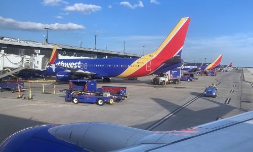 Kaos u SAD-u: Zaustavljeni svi letovi nakon pada sigurnosnog sustava, Biden naredio istragu