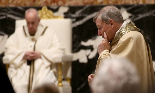 Papa Franjo pohvalio kardinala Pella zbog ustrajnosti u teškim osobnim iskušenjima