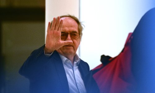 Prvo je dirnuo u legendarnog Zidanea, a do kraja ga je pokopala jedna od najmoćnijih žena francuskog nogometa
