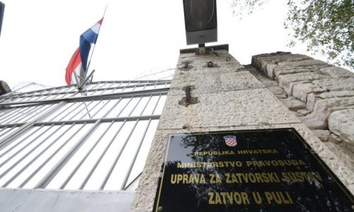 U pulskom zatvoru smijenjena trojica policajaca i dvojica rukovoditelja