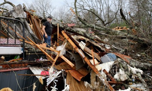 Najmanje osmero žrtava niza tornada u SAD-u: 'Pronalazimo još mrtvih'