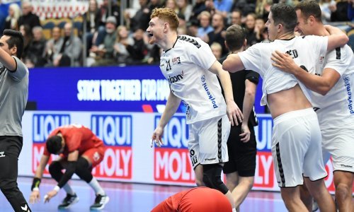 [FOTO] Senzacijom otvoreno natjecanje u hrvatskoj skupini; Amerikancima prva pobjeda na svjetskim prvenstvima