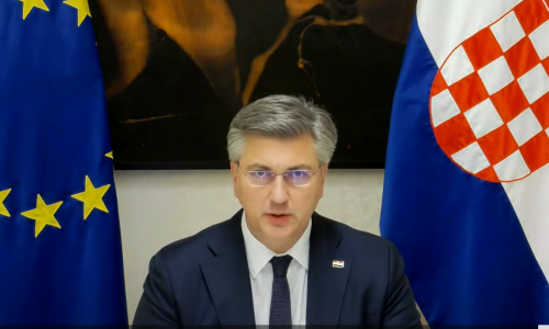Plenković za francusku televiziju govorio o uvođenju eura i Schengenu, ali i kritizirao dio oporbe zbog odbijanja obuke ukrajinskih vojnika: 'To je povijesno pogrešan izbor!'