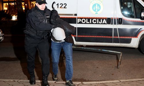 [FOTO/AUDIO] Deset uhićenih zbog napada nožem na malonogmetnom turniru za djecu u Sarajevu