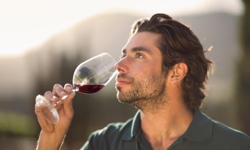 Liječnici razbili mitove: 'Kava je zdrava za srce, vino ne produžuje život, a biljni napitci nisu zamjena za mlijeko'