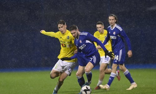 [FOTO] Dinamo u teškim uvjetima slavio protiv Slovenaca, ozlijedio se Bruno Petković