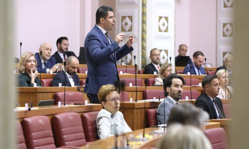 Oporba zbog nestanka ruske jahte oplela po Vladi: 'Država nije funkcionalna'