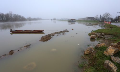 Šef Hrvatskih voda: 'Ovo u Karlovcu rijetko se događa, zbog te velike vodene mase očekujemo porast vodostaja u Petrinji'
