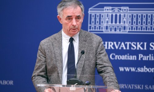 Pupovac: Očekujem da se napredak u obnovi vidi iz dana u dan