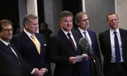 Vučić na sastanku s petorkom pokazao 'odgovoran pristup': 'Spremni smo prihvatiti europski plan o Kosovu'