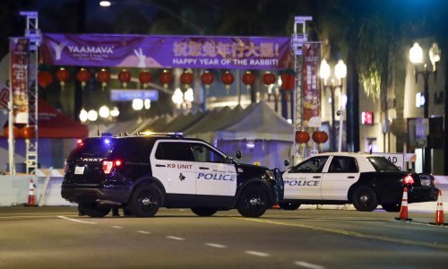 [FOTO/VIDEO] Masovna pucnjava u Kaliforniji: Najmanje desetero mrtvih, napadač u bijegu