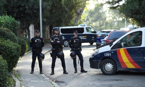 Španjolci priveli muškarca koji je slao pisma-bombe ukrajinskom veleposlanstvu i španjolskom premijeru