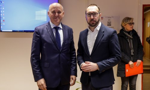 [FOTO] Bačić i Tomašević razgovarali o obnovi Zagreba: 'Nismo zadovoljni brzinom obnove, treba napraviti puno iskoraka'