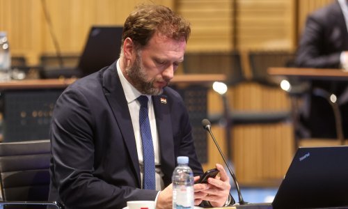 Banožić je samome sebi dodijelio državni stan, a sada se raspituje može li mu država sufinancirati kredit za gradnju kuće