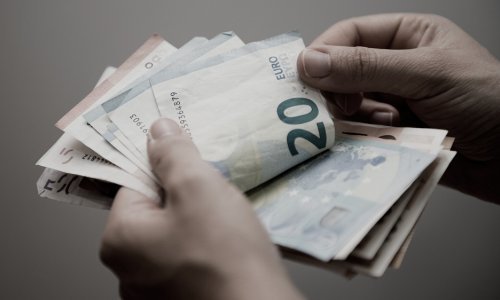 Ovo su tri razloga zbog kojih se ne isplati štedjeti u eurima