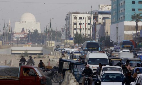 U teškoj prometnoj nesreći u Pakistanu poginula najmanje 51 osoba