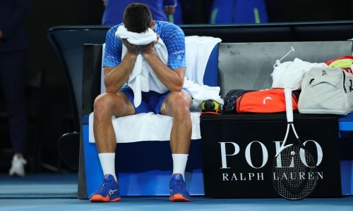 [VIDEO] Novak Đoković sjeo je na klupu, prekrio lice ručnikom i dugo jecao, najvjerojatnije se sjetio...