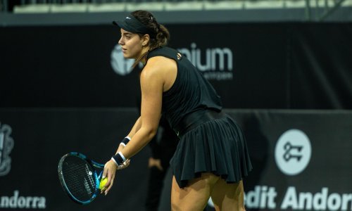 Tri meča u tri dana bila su previše; Ana Konjuh vratila se iz svlačione, kako bi pružila ruku suparnici