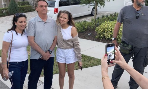 Bolsonaro se vraća u Brazil