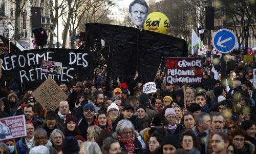 [FOTO] Stotine tisuća ljudi na ulicama francuskih gradova: 'Ne želimo raditi do 64. godine! Ova reforma je brutalna!'