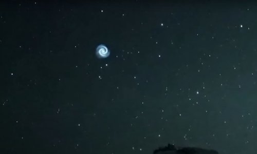 [VIDEO] Na nebu se pojavio neobičan vrtlog, nitko ne zna o čemu se točno radi