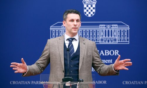 Petrov: Plenković je od Hrvatske stvorio samoposlugu, a račun plaćaju građani