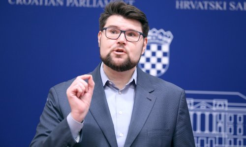 Grbin: AP nema vremena za probleme građana, ali ima za pripravnika lovstva