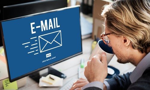 Prosječni zaposleni Europljanin 18 minuta dnevno na e-mailu, evo gdje je Hrvatska