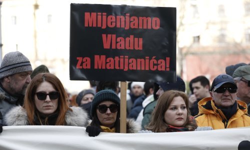 [FOTO/VIDEO] Prosvjed zbog smrti novinara Matijanića: Poručujemo AP da je ovo tema koju nikada nećemo zaboraviti