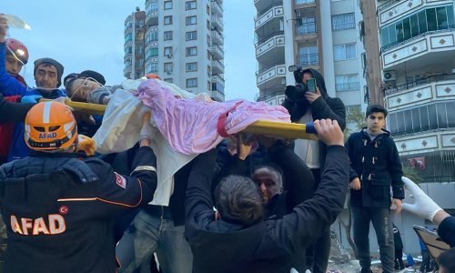 [VIDEO/FOTO] Snimke iz Turske šokirale svijet. Ispod ruševina je još puno ljudi