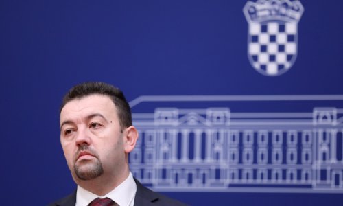 Šefu Suverenista Pavličeku zabranili ulazak u Srbiju