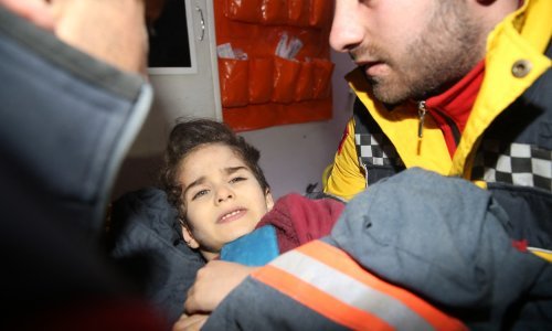 Tročlana obitelj spašena je iz ruševina 73 sata nakon potresa