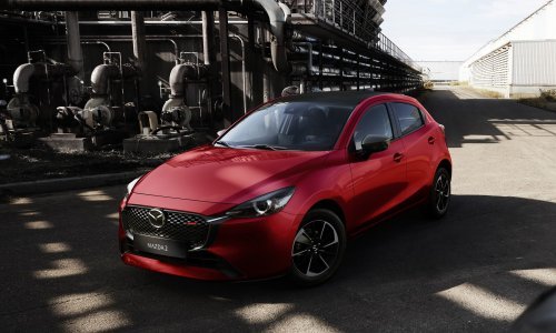 [FOTO] Osvježen gradski mališan Mazda2 : Novi vanjski i unutarnji dizajn, boje karoserije, struktura opreme i 2 posebna izdanja